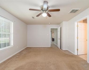 207 Locust - Photo Thumbnail 17