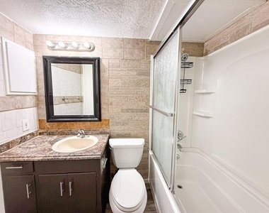 5001 Bowser Avenue - Photo Thumbnail 13