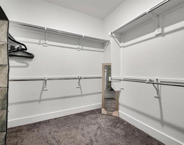 802 Resort Drive - Photo Thumbnail 26