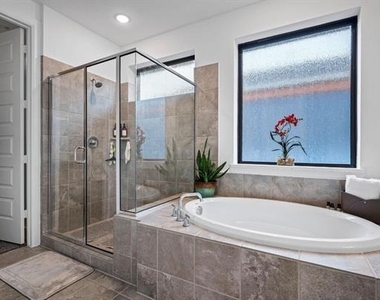 802 Resort Drive - Photo Thumbnail 30