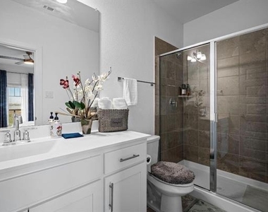 802 Resort Drive - Photo Thumbnail 34