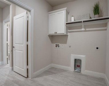 1304 Wildflower Way - Photo Thumbnail 20
