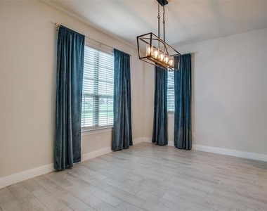 1304 Wildflower Way - Photo Thumbnail 6