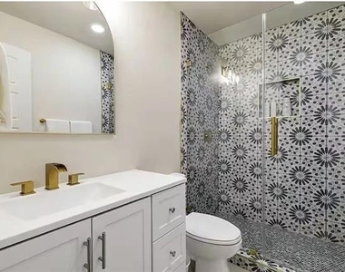 9690 Fallbrook Drive - Photo Thumbnail 16
