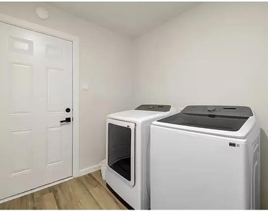 9690 Fallbrook Drive - Photo Thumbnail 25
