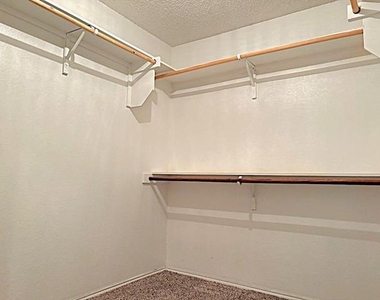 9805 Nixon Drive - Photo Thumbnail 29