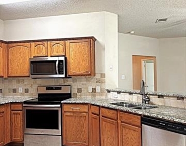 9805 Nixon Drive - Photo Thumbnail 9
