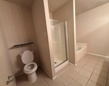 9805 Nixon Drive - Photo Thumbnail 32
