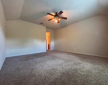9805 Nixon Drive - Photo Thumbnail 36