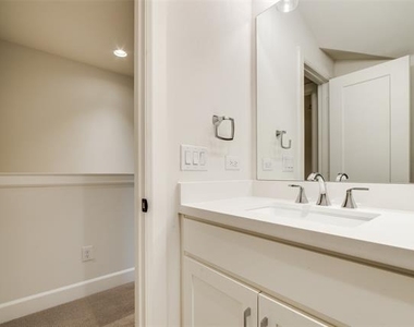 4403 Glenwick Lane - Photo Thumbnail 26