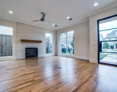 4403 Glenwick Lane - Photo Thumbnail 6