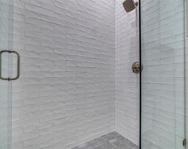 4403 Glenwick Lane - Photo Thumbnail 13