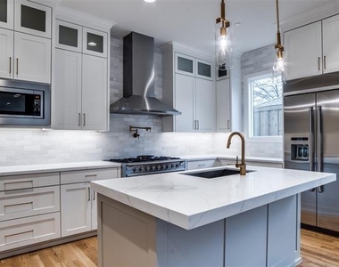 4403 Glenwick Lane - Photo Thumbnail 8