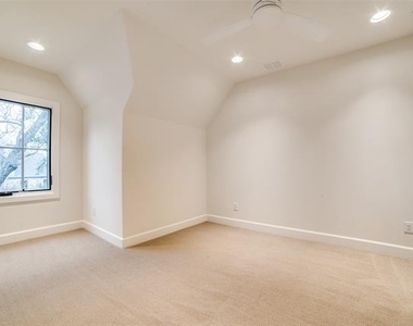4403 Glenwick Lane - Photo Thumbnail 25