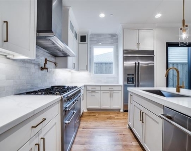 4403 Glenwick Lane - Photo Thumbnail 9