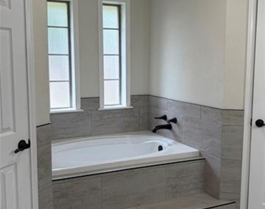 5180 Western Plains Avenue - Photo Thumbnail 19