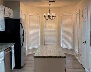 5180 Western Plains Avenue - Photo Thumbnail 6