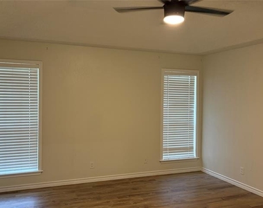 5180 Western Plains Avenue - Photo Thumbnail 18