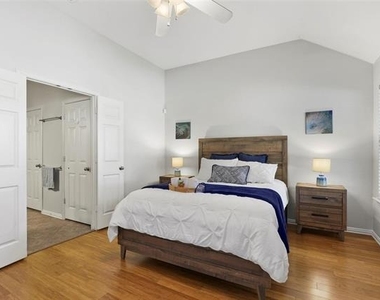 11086 Mansfield Drive - Photo Thumbnail 13