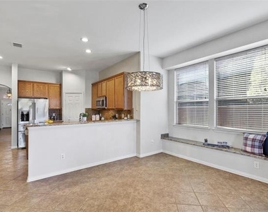 11086 Mansfield Drive - Photo Thumbnail 6