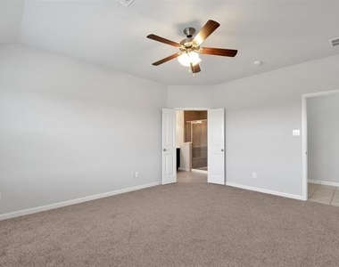5100 Royal Springs Drive - Photo Thumbnail 19