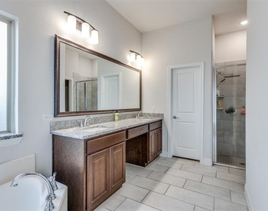 672 Harris Ridge Drive - Photo Thumbnail 19