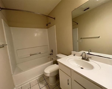 12010 Rosedown Lane - Photo Thumbnail 32