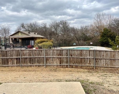 605 Knollwood Trail Court - Photo Thumbnail 11