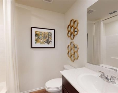 907 Wildflower Street - Photo Thumbnail 3