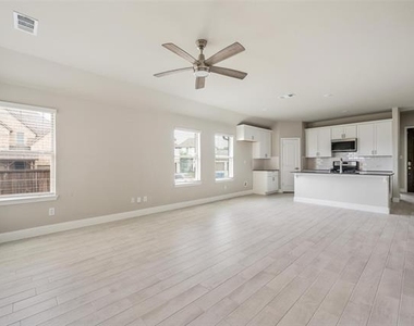 6225 Horsetail Drive - Photo Thumbnail 6