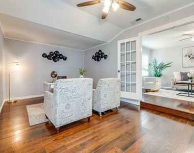 2736 Rolinda Drive - Photo Thumbnail 4