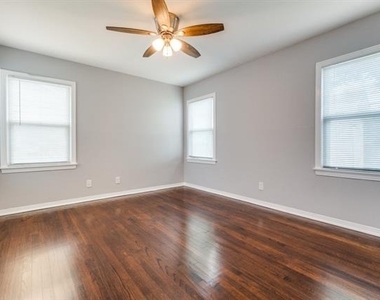 2736 Rolinda Drive - Photo Thumbnail 8