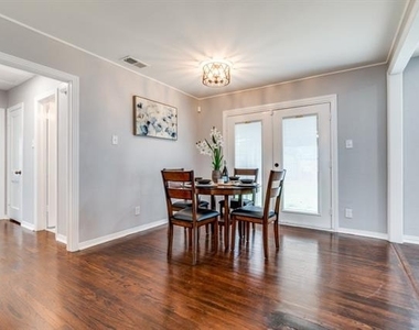 2736 Rolinda Drive - Photo Thumbnail 6