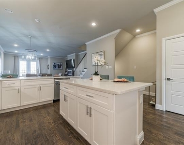 8511 Jacobs Street - Photo Thumbnail 6