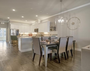 8511 Jacobs Street - Photo Thumbnail 8