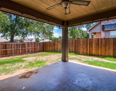 4619 Amesbury - Photo Thumbnail 19