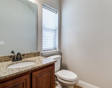 4619 Amesbury - Photo Thumbnail 14