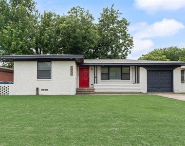 1959 Hillburn Drive - Photo Thumbnail 5