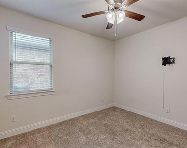 10925 Klondike Lane - Photo Thumbnail 25