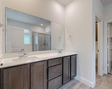 10925 Klondike Lane - Photo Thumbnail 20