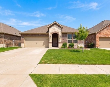 10925 Klondike Lane - Photo Thumbnail 1