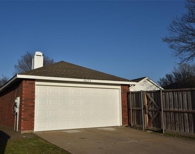 7025 Blalock Drive - Photo Thumbnail 22