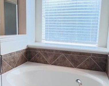 533 Shasta Street - Photo Thumbnail 13
