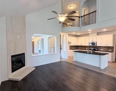 533 Shasta Street - Photo Thumbnail 10