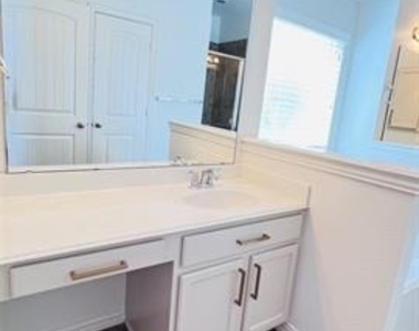 533 Shasta Street - Photo Thumbnail 11