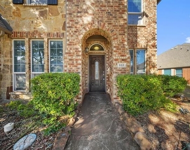 533 Shasta Street - Photo Thumbnail 2