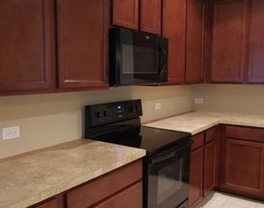 2793 Cresent Lake Drive - Photo Thumbnail 18