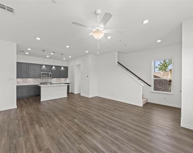 1048 Keene Ridge Drive - Photo Thumbnail 4
