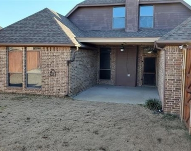 1621 Colonial Drive - Photo Thumbnail 32