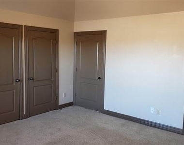 1621 Colonial Drive - Photo Thumbnail 35